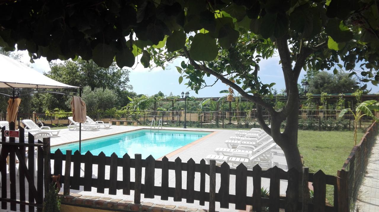 Agriturismo Casa Del Contadino 드라피아 외부 사진